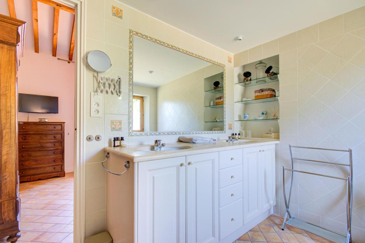 Les Chambres Du Perussier Cucuron Esterno foto
